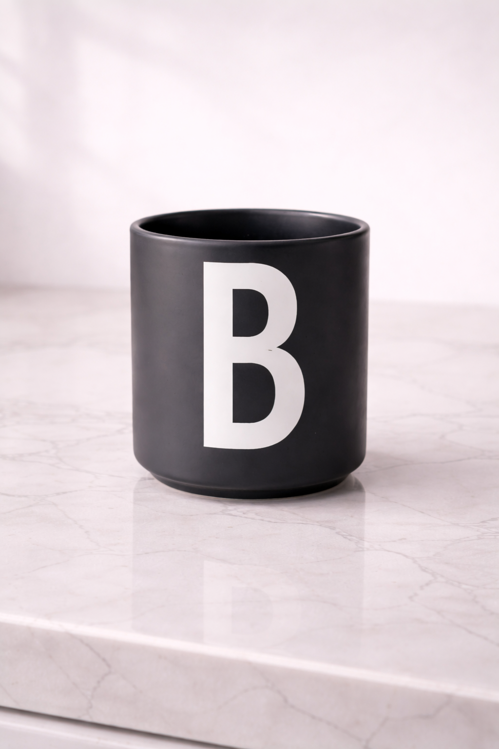 Design Letters Porcelain Cup Black Matte