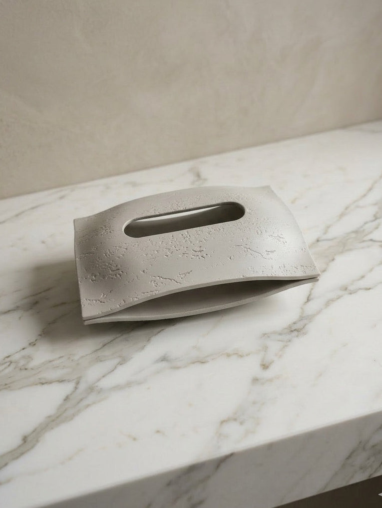 Magnet tissue box